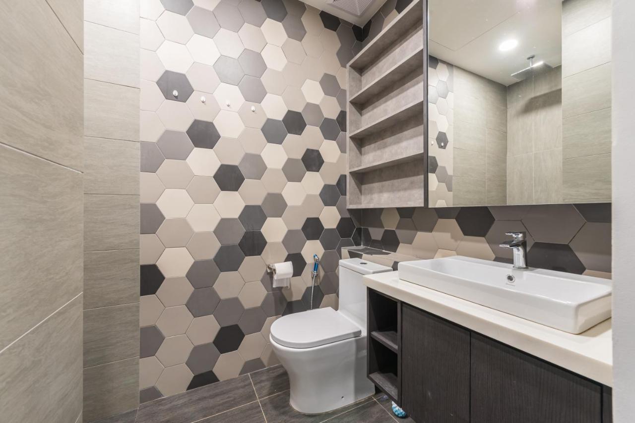 Klcc Towerviewsty5Pax At Ceylonzsuites Kuala Lumpur Exteriör bild